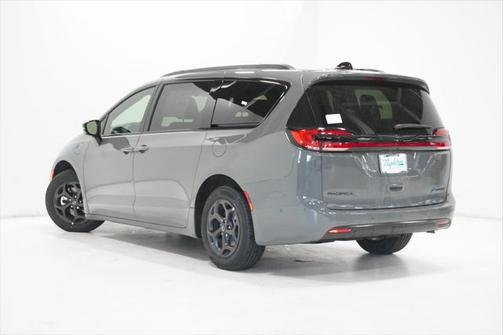 2025 Chrysler Pacifica Hybrid Premium S Appearance Pkg