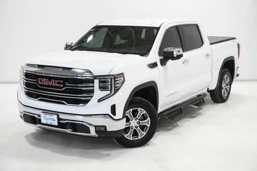2022 GMC Sierra 1500 SLT