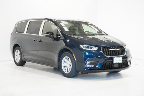 2025 Chrysler Pacifica L