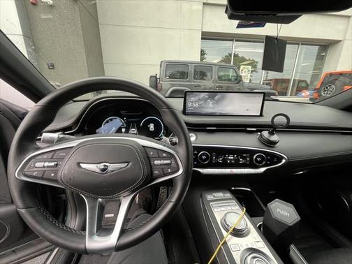 2024 Genesis GV70 2.5T AWD