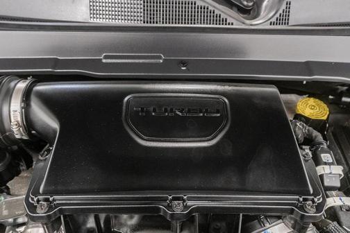 Bright White Clearcoat 2025 Jeep Compass Trailhawk