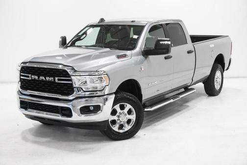 2024 RAM 2500 Big Horn Crew Cab 4x4 8' Box