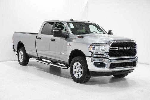 2024 RAM 2500 Big Horn Crew Cab 4x4 8' Box