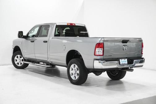2024 RAM 2500 Big Horn Crew Cab 4x4 8' Box
