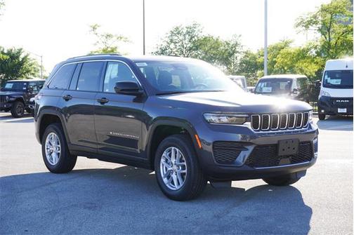 2024 Jeep Grand Cherokee Laredo