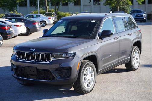 2024 Jeep Grand Cherokee Laredo