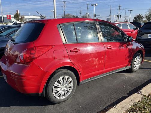 2009 Nissan Versa 1.8 S