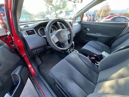 2009 Nissan Versa 1.8 S