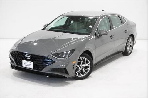 2022 Hyundai SONATA SEL