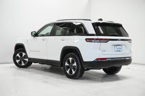 2022 Jeep Grand Cherokee 4xe Base