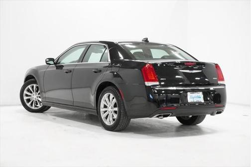 2019 Chrysler 300 Touring