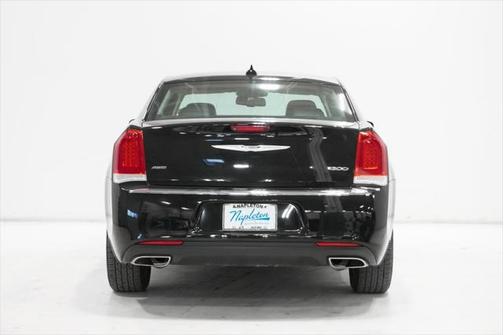2019 Chrysler 300 Touring