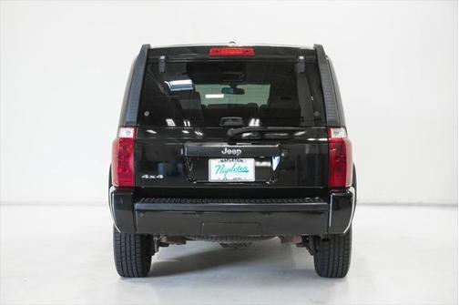 2008 Jeep Commander Sport