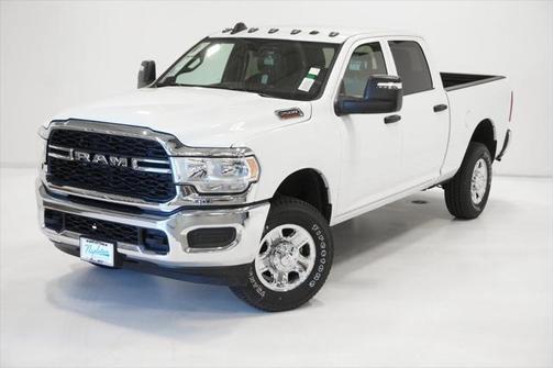 2025 RAM 2500 Tradesman Crew Cab 4x4 6'4' Box