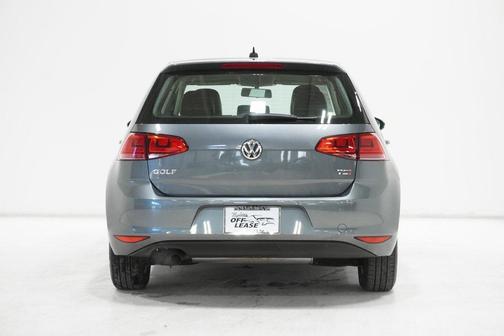 Platinum Gray Metallic 2015 Volkswagen Golf Auto TSI S