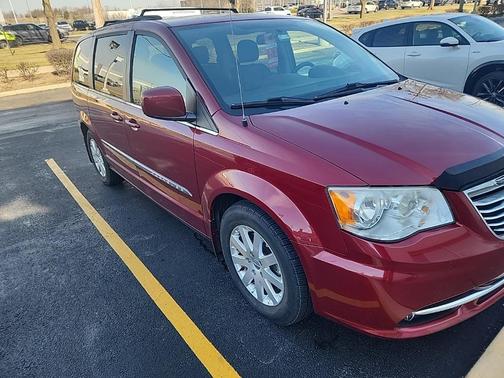 2014 Chrysler Town & Country Touring