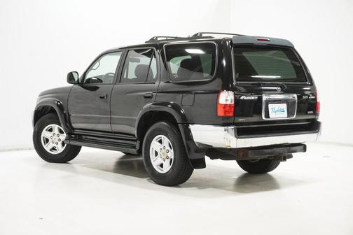 2002 Toyota 4Runner SR5
