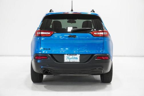 2017 Jeep Cherokee Sport