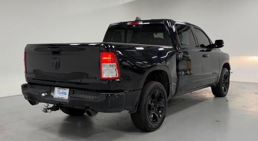 Diamond Black Crystal Pearlcoat 2022 RAM 1500 Big Horn/Lone Star