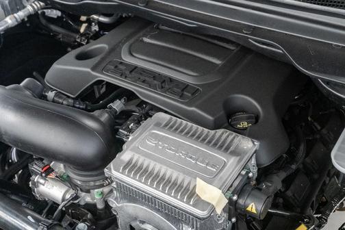 Serrano Green Metallic 2026 RAM 1500 Big Horn/Lone Star