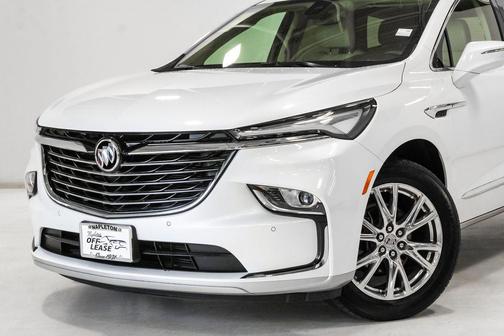White Frost Tricoat 2023 Buick Enclave Essence AWD