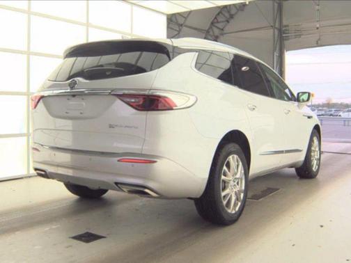 White Frost Tricoat 2023 Buick Enclave Essence AWD