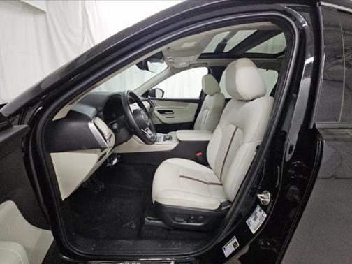 2025 Mazda CX-90 PHEV Premium Plus