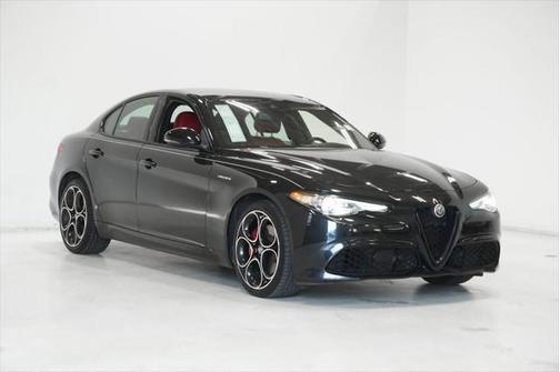 2022 Alfa Romeo Giulia Veloce