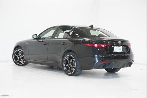 2022 Alfa Romeo Giulia Veloce