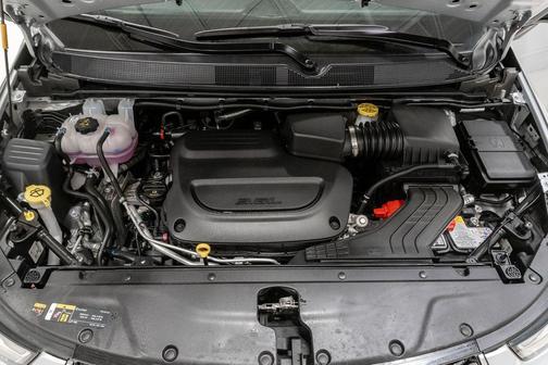 Silver Mist Clearcoat 2026 Chrysler Pacifica Limited