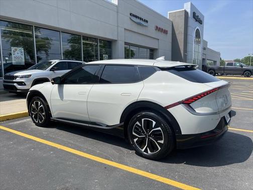 2022 Kia EV6 Wind