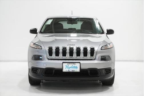 2015 Jeep Cherokee Sport