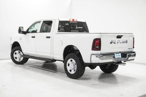 2026 RAM 2500 Tradesman Crew Cab 4x4 6'4' Box