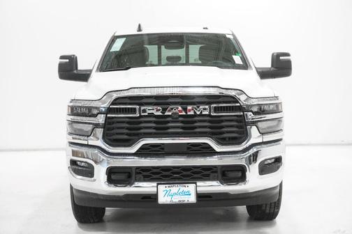 2026 RAM 2500 Tradesman Crew Cab 4x4 6'4' Box