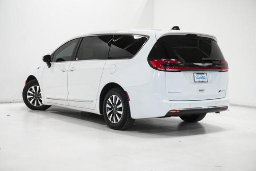 2023 Chrysler Pacifica Hybrid Limited