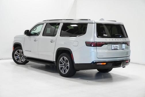 2023 Jeep Wagoneer L Series II 4x4