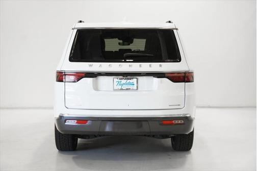 2022 Jeep Wagoneer Series III 4x4