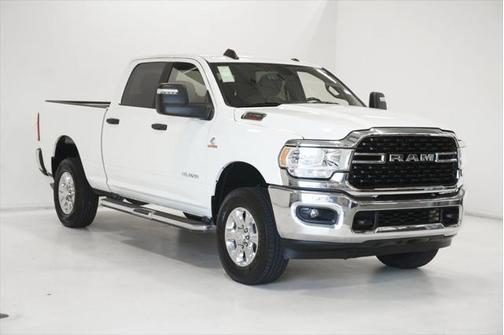 2023 RAM 3500 Big Horn Crew Cab 4x4 6'4' Box