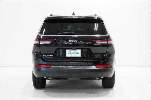 2021 Jeep Grand Cherokee L Laredo
