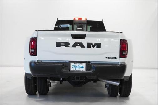 2025 RAM 3500 Tradesman Crew Cab 4x4 8' Box