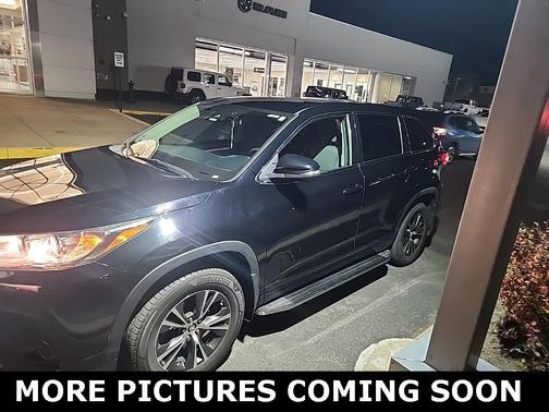 2017 Toyota Highlander LE