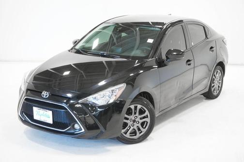 2019 Toyota Yaris Sedan LE