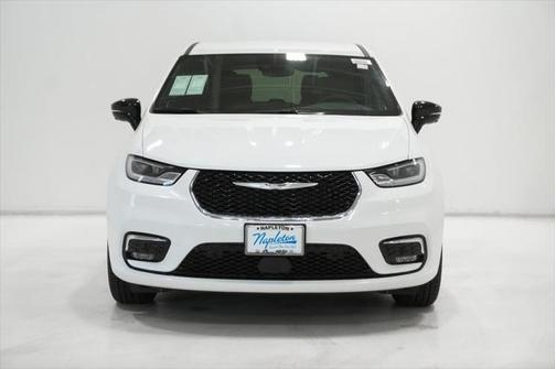 2025 Chrysler Pacifica L