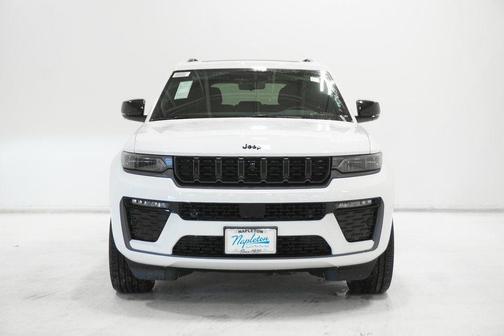 Bright White Clearcoat 2026 Jeep Grand Cherokee Limited