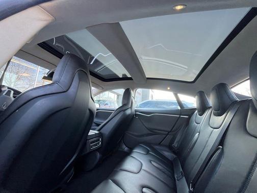 Blue Metallic 2015 Tesla Model S 85D