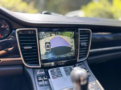 2015 Porsche Panamera 4