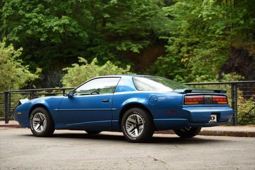 1992 Pontiac Firebird Base 2dr Hatchback