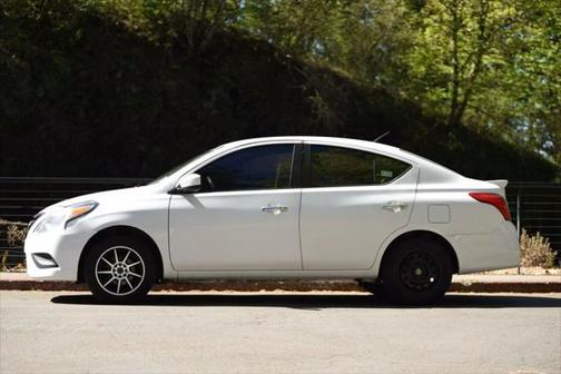 2018 Nissan Versa 1.6 SV