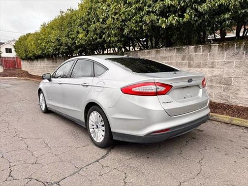 2015 Ford Fusion Hybrid S