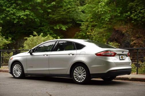 2015 Ford Fusion Hybrid S